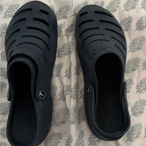 Nautica Black Women's Sandals - Picture 1 of 4